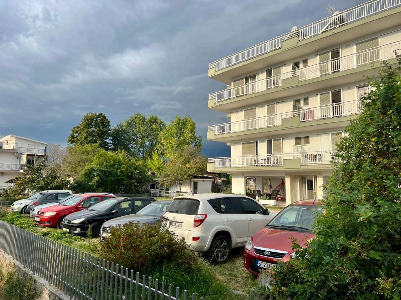 Prado Apartment Hotel Limin Litochorou Екстериор снимка