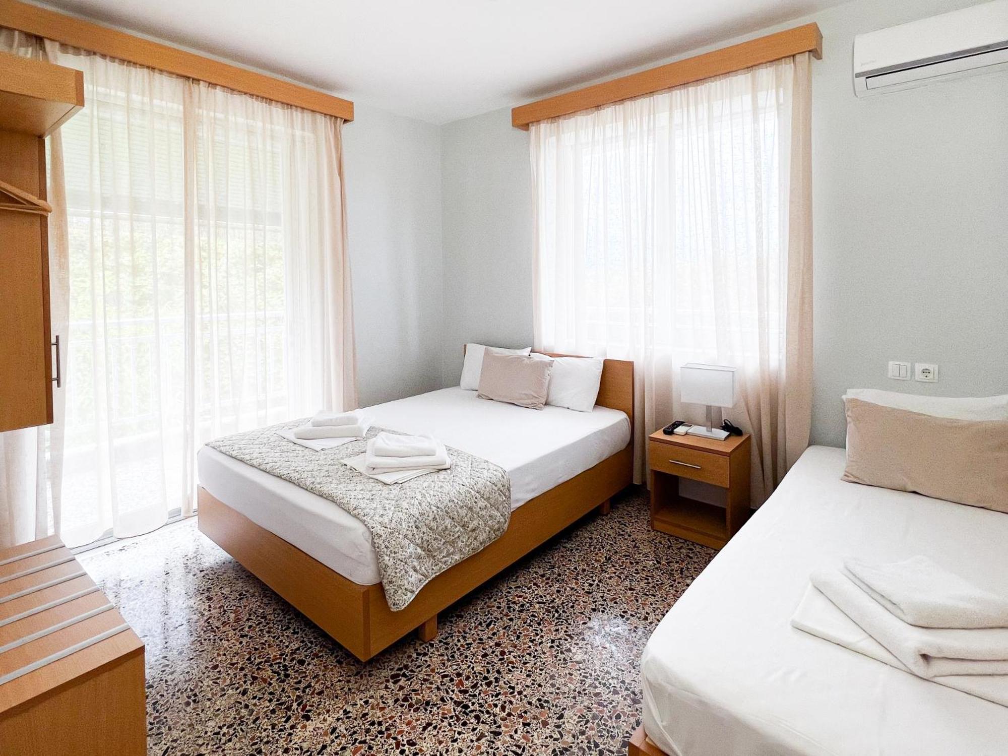 Prado Apartment Hotel Limin Litochorou Екстериор снимка